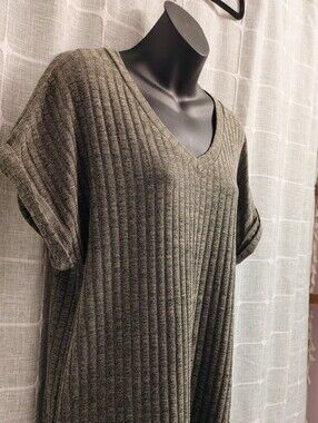 Ribbed V-Neck Knit Tunic Top